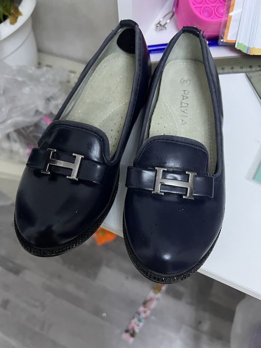 Туфли  школьные новые для девочки