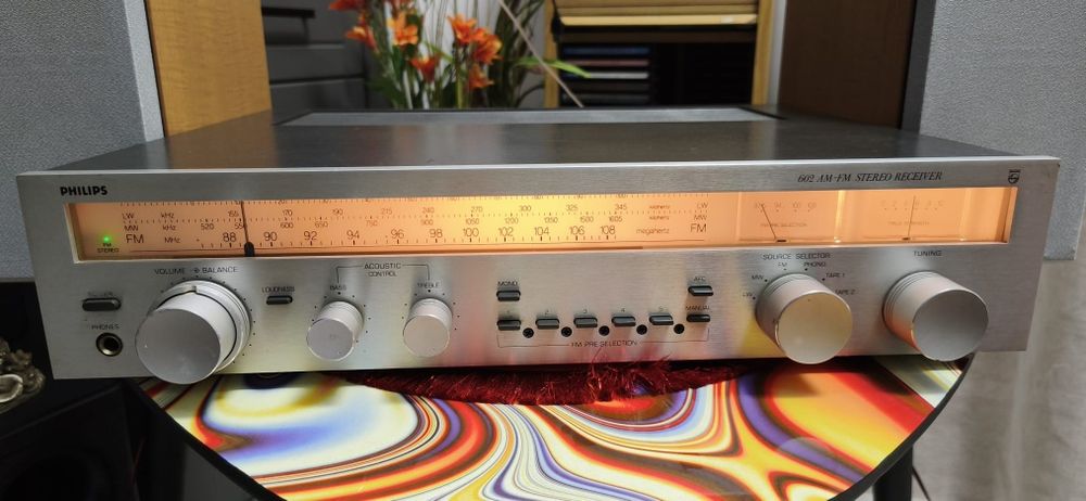 Pachet Vintage , Receiver PHILIPS 602 și pick-up Philips  7111 cu boxe