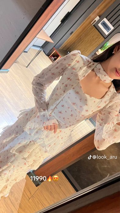 Все платья новые