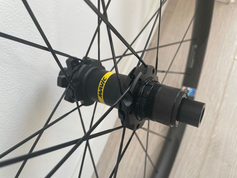 Roti carbon MTB Mavic Crossmax SL Ultimate 30 29 ( dt swiss, roval )