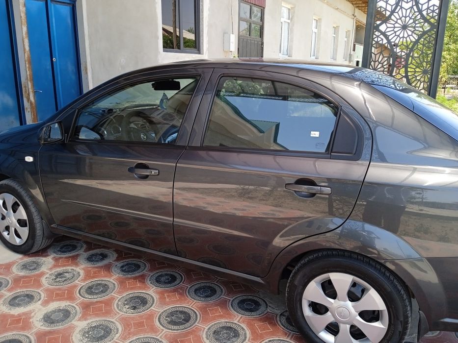 Нексия3 автомобил