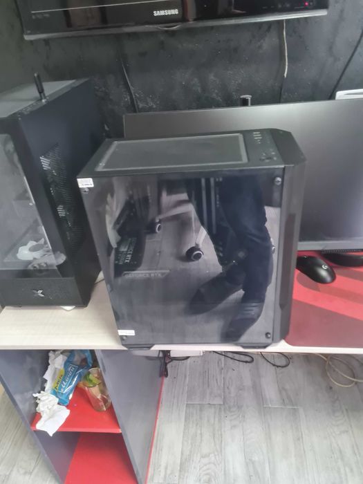 Гейминг компютър с rtx 4060