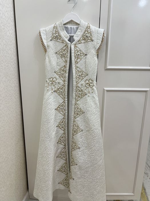 Распродаю платья