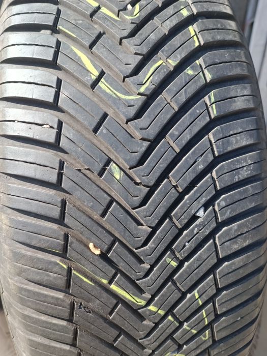 Всесезонни гуми continental 235 55 19.