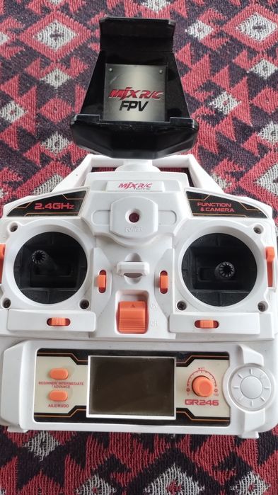 Drona , Quadrocopter Carrera