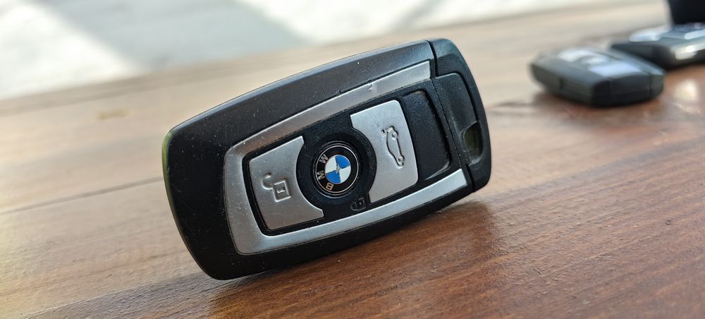 Оригинални ключове за BMW