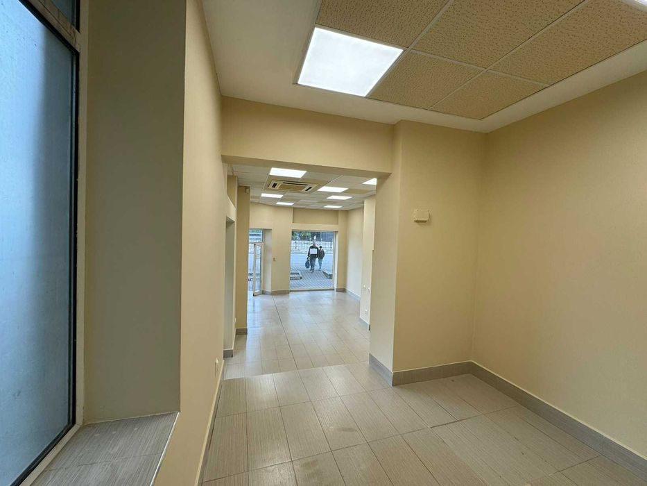 Ъглов магазин под наем с голям човекопоток