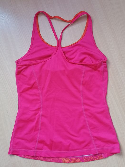 Неносени спортни дрехи за 5-10 лв