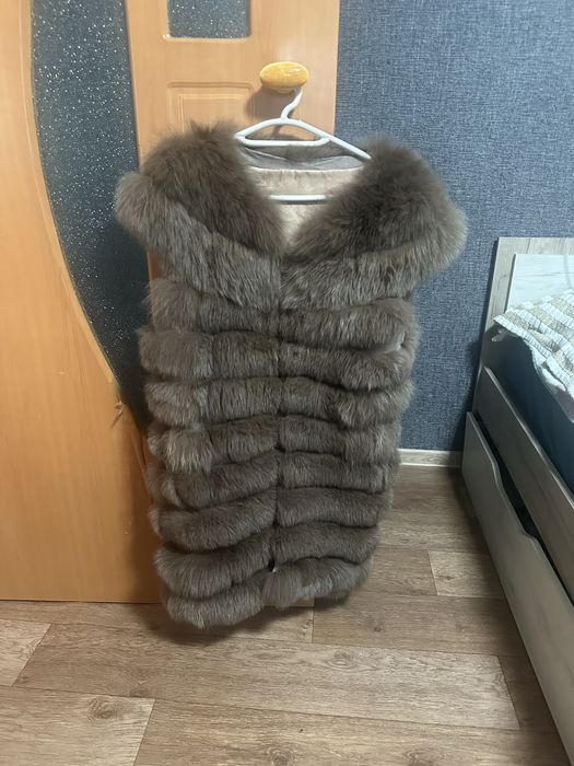 Меховой жилет  Песец
