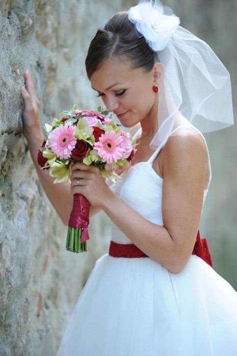 Rochie de mireasa scurtă, comodă