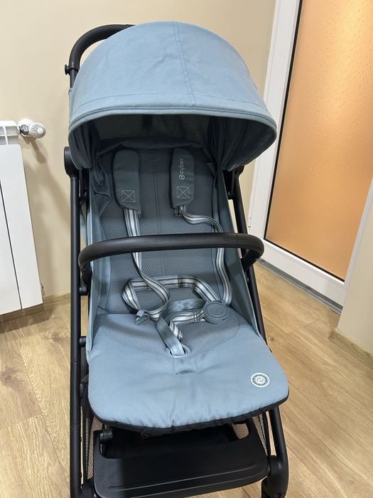 Бебешка количка cybex beezy
