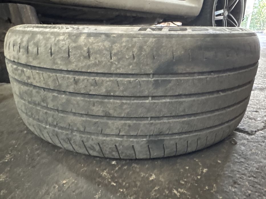 Диск с балоном размер 225/45 R17