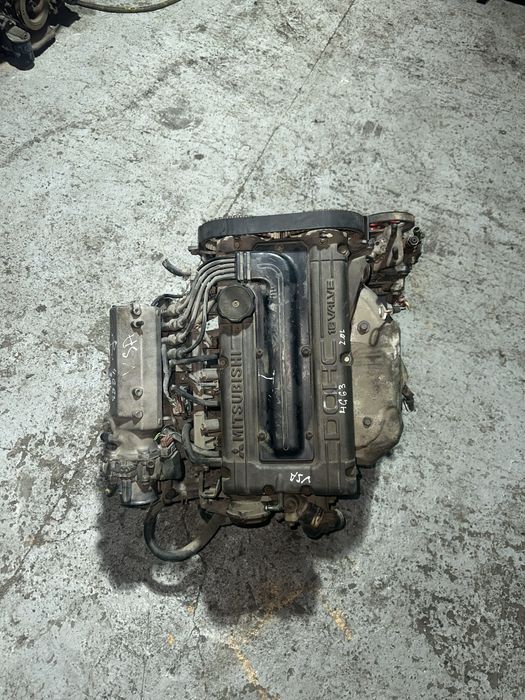 Двигатель Mitsubishi  4G63 2.0l DOHC 16V