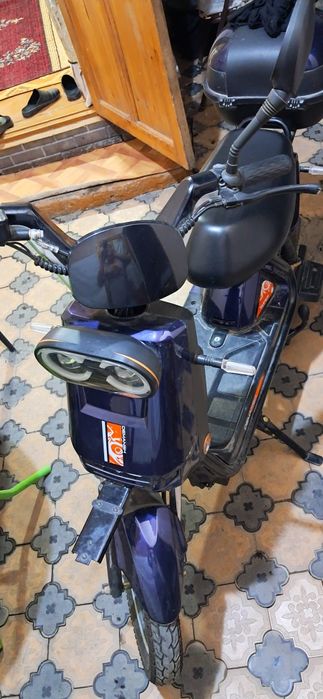 Elektro skuter sotiladi