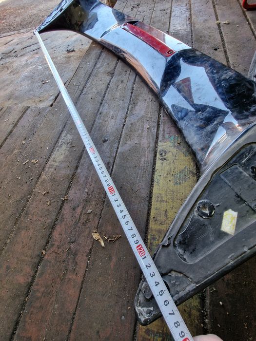 Продам спойлер б/у