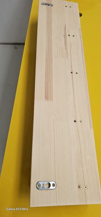 Oferta ! Cuier din lemn masiv de pin , 65 cm , 5 agatatori