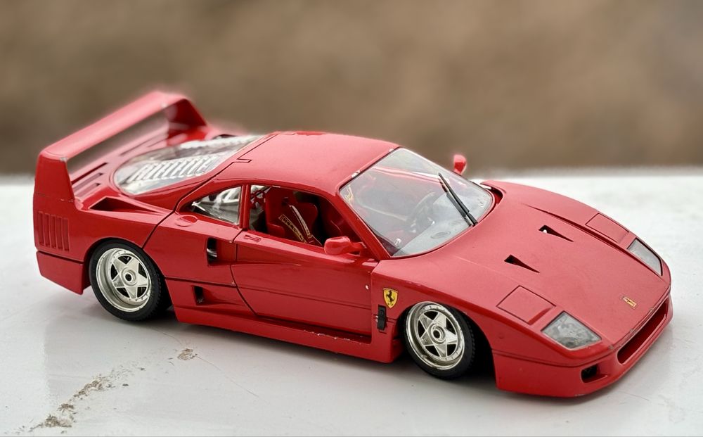 Machetă  Auto Ferrari F40  Bburago 1/18