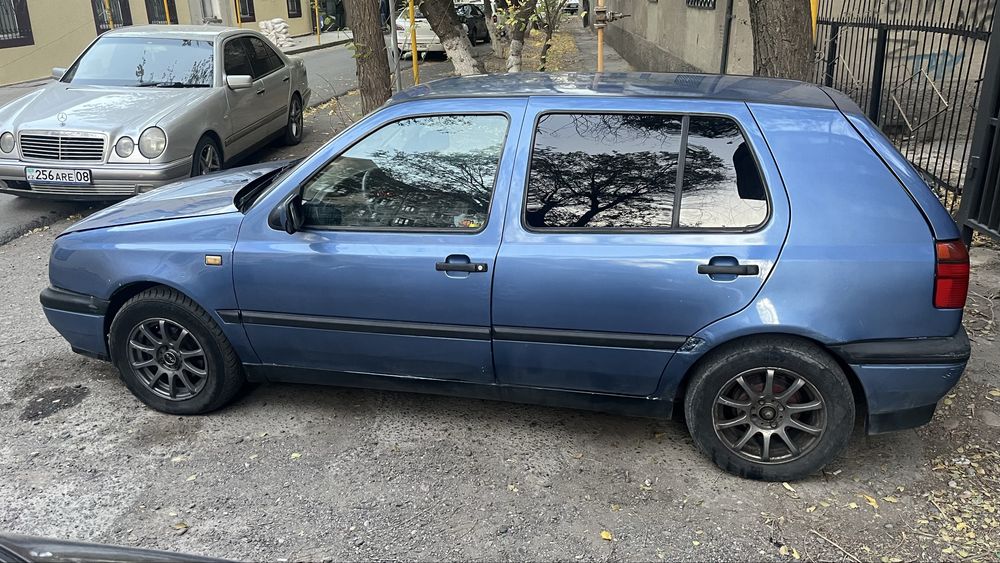 Golf 3 автомат 1.8 моно