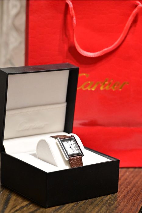 Cartier Tank.   .