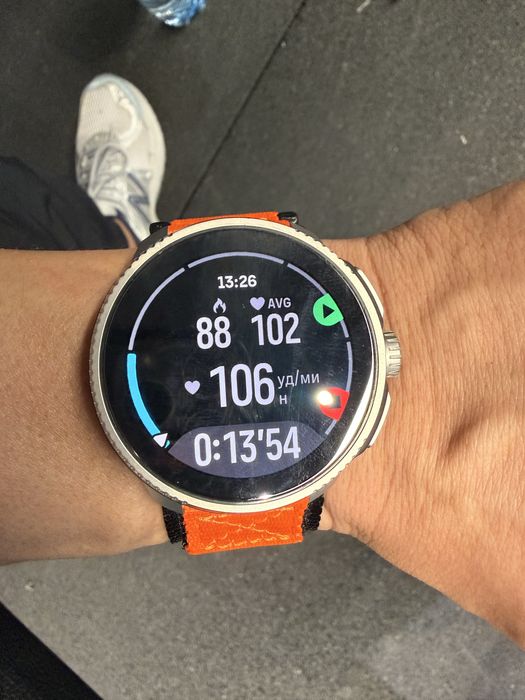 Продам suunto race titan
