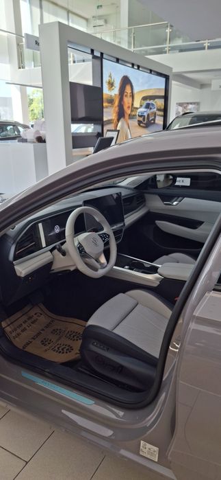 Volkswagen Passat Pro