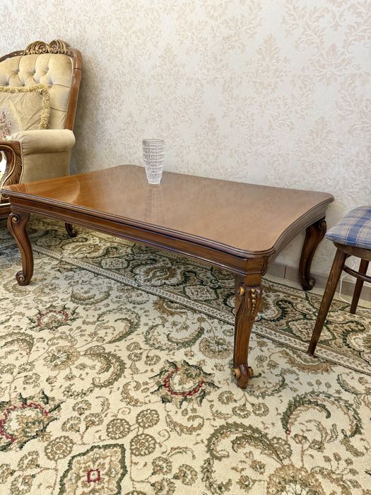 Журиальный стол, столик