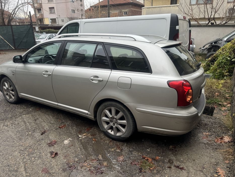 Тойота Авенсис T25 на части