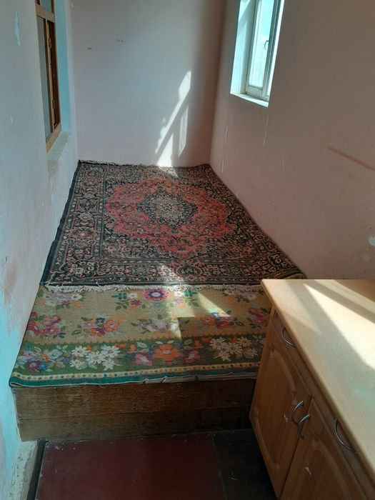 Квартирага бериледи