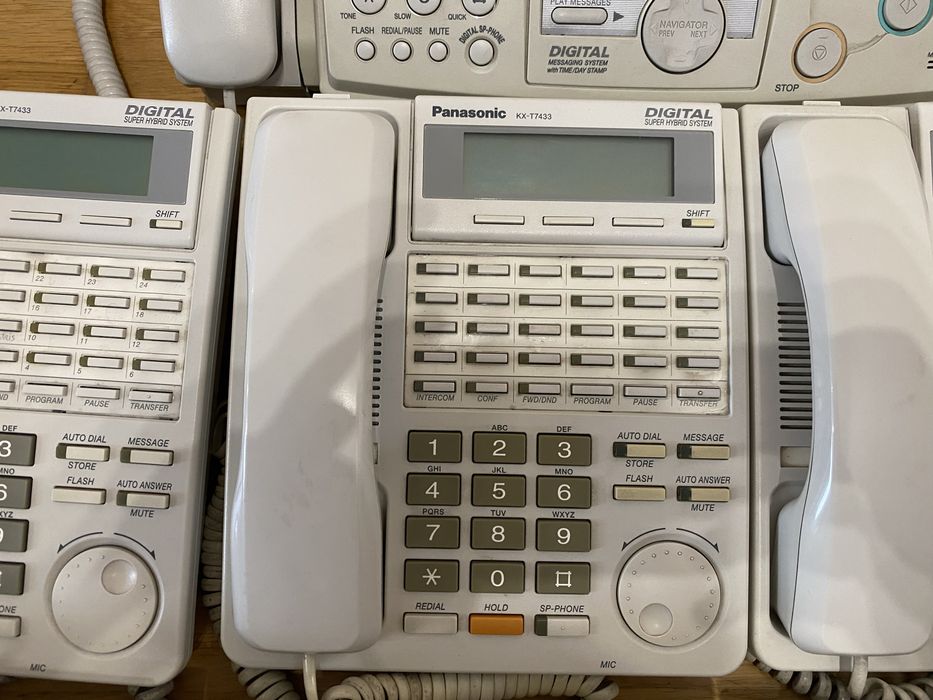 Централа Panasonic KX-TD1232, факс KX-FP363 и 6 офис телефона KX-T7433