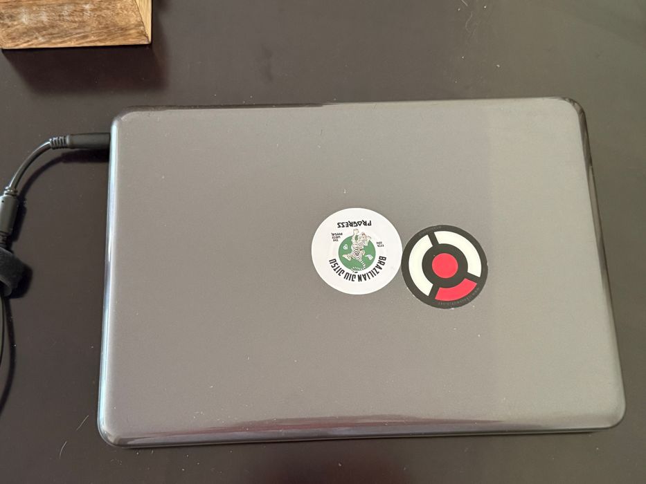 Лаптоп Dell Latitude 3380