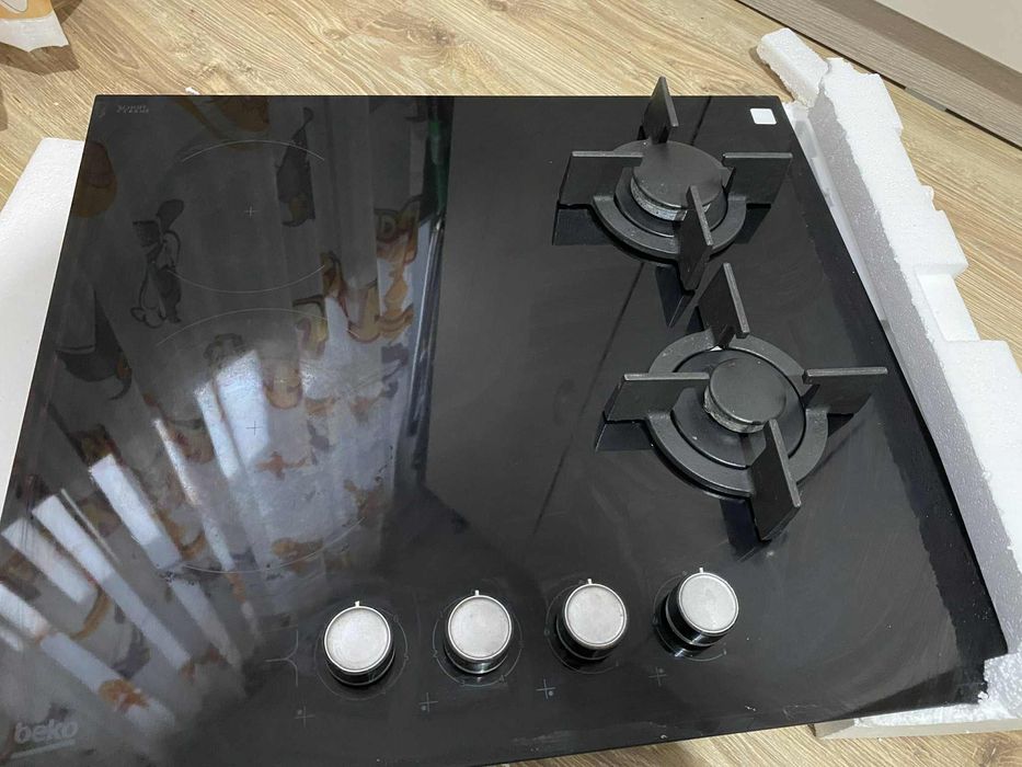 Комбиниран Плот за вграждане BEKO HILM 64222 S / ГАЗ