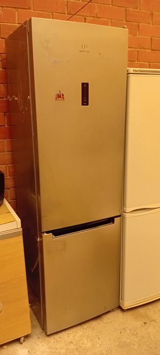 Холодильник в отличном состоянии