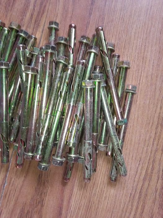 Анкера   и анкер крючек...