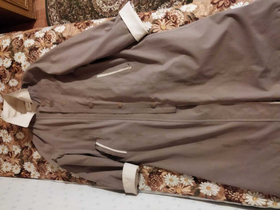 Плащ женский осенний