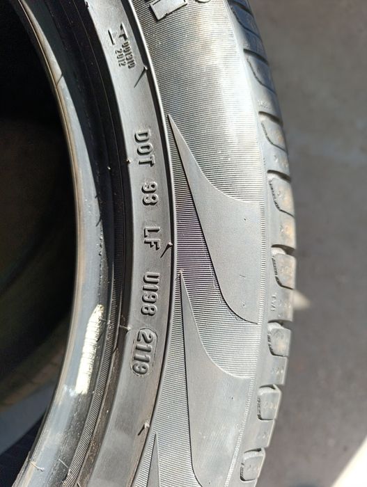 235 50R19 Pirelli Scorpion verde