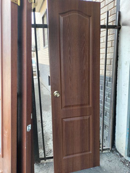 Продам двери  межкомнатные