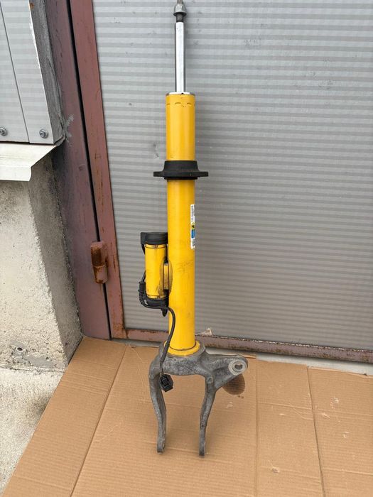 Амортисьор преден десен Jeep Grand Cherokee SRT p68464836ab