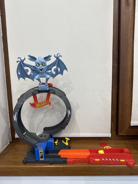 Оригинальная игрушка hot wheels