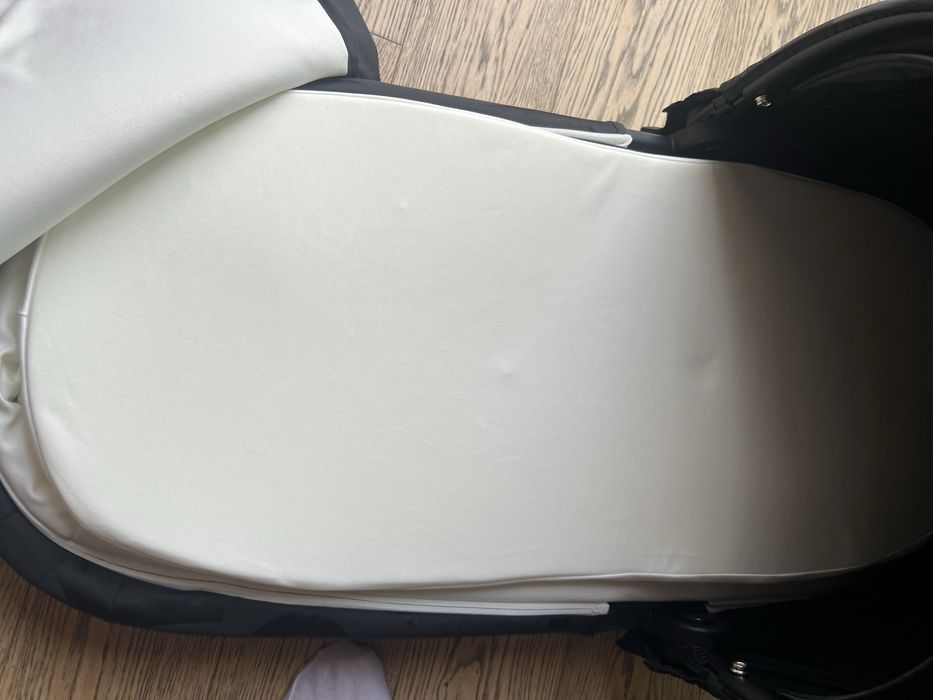 Cybex Melio най-леката бебешка количка