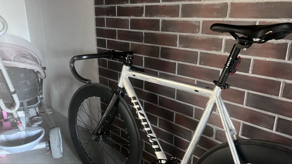 Фикс аноун, fixed gear