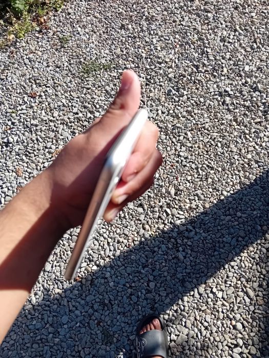 Vand iphone 11 imepecabil fac  si schimb