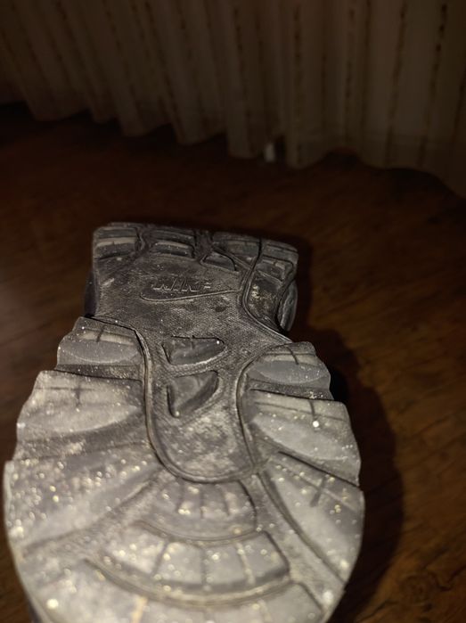 Vand ghete din piele Nike