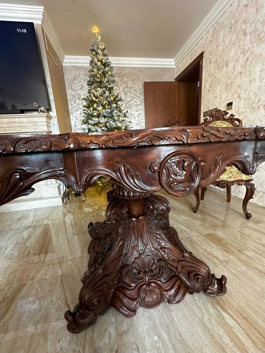 Трапезна барокова маса