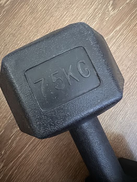 Гантели.              .