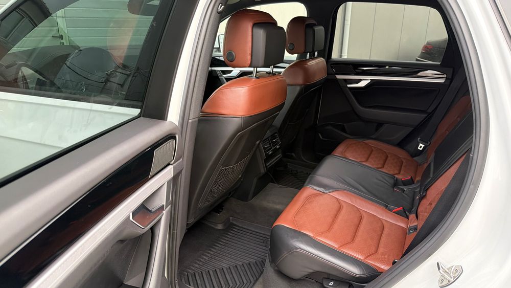 Volkswagen Touareg 2019 • 3.0 V6 • Istoric complet • Stare foarte buna