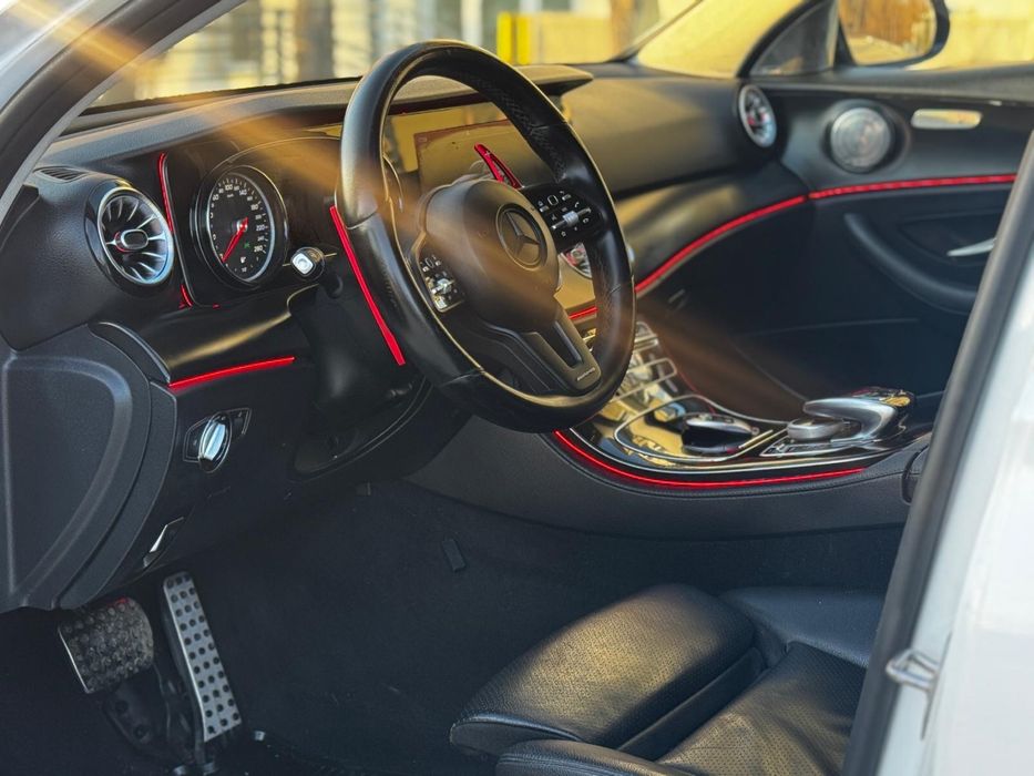 MERCEDES-BENZ E-Class 2021 — imagine 5