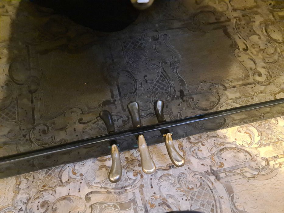 Пиано Tchaika акустично пиано