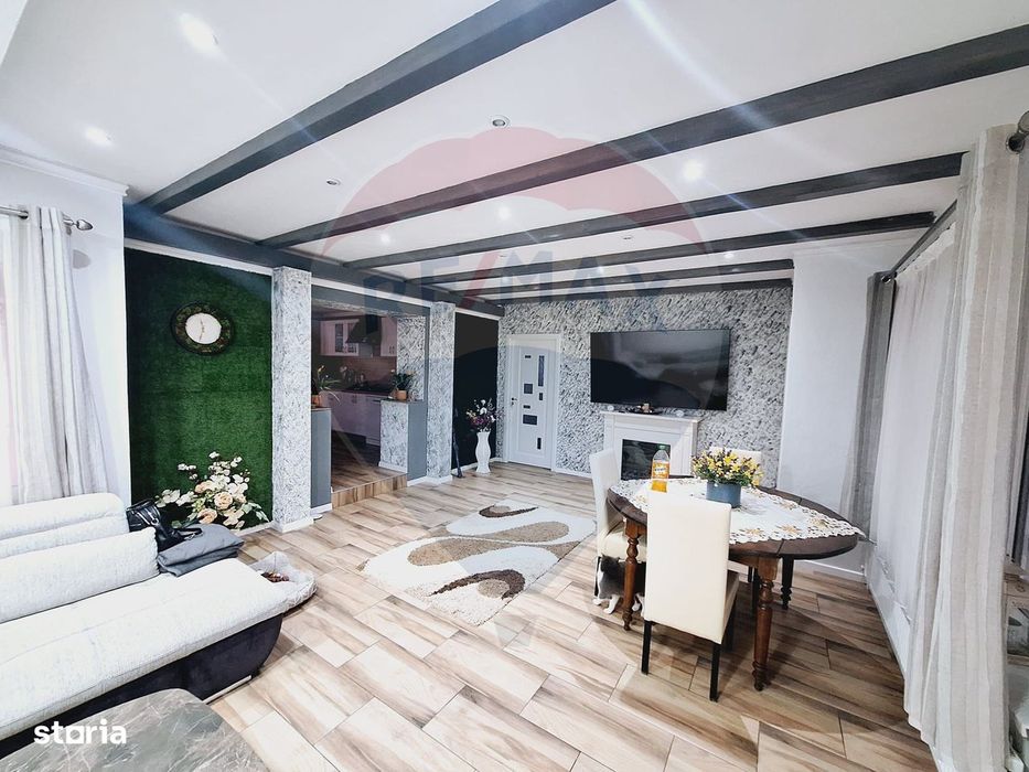 Casă cu 3 camere de vânzare in Hidiselu de Sus