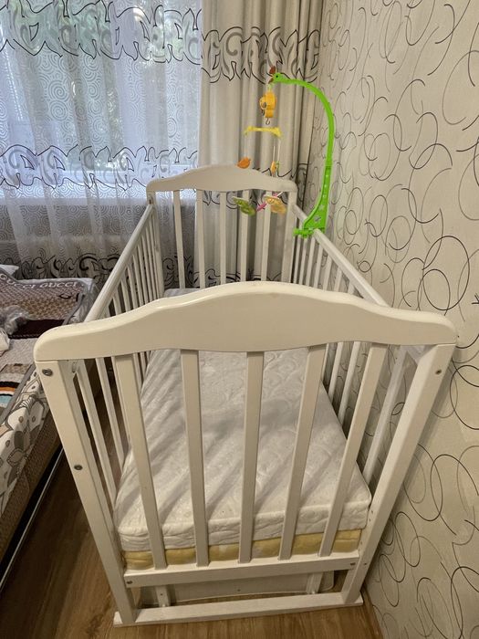 Детская кроватка манеж