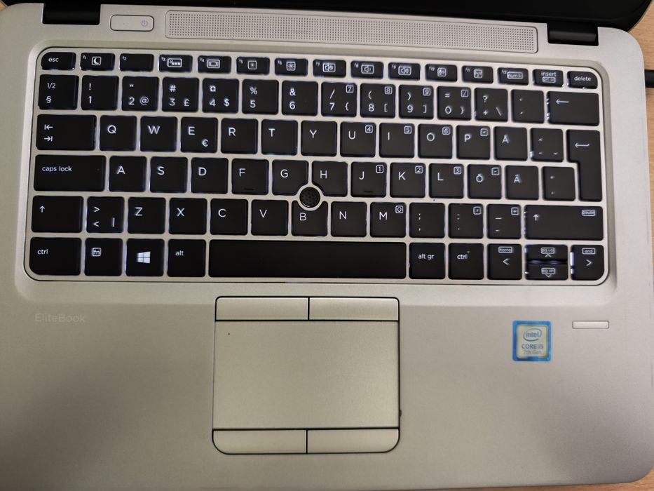 Лаптоп HP EliteBook 820 G4, i5 7200U, 256 GB NVMe, 16GB RAM